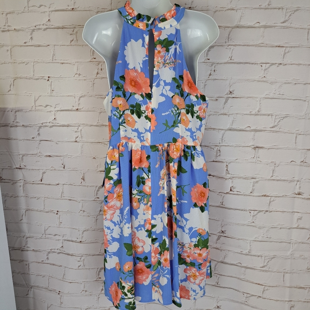 Vince Camuto Floral Print Fit & Flare Dress - Picture 5 of 12